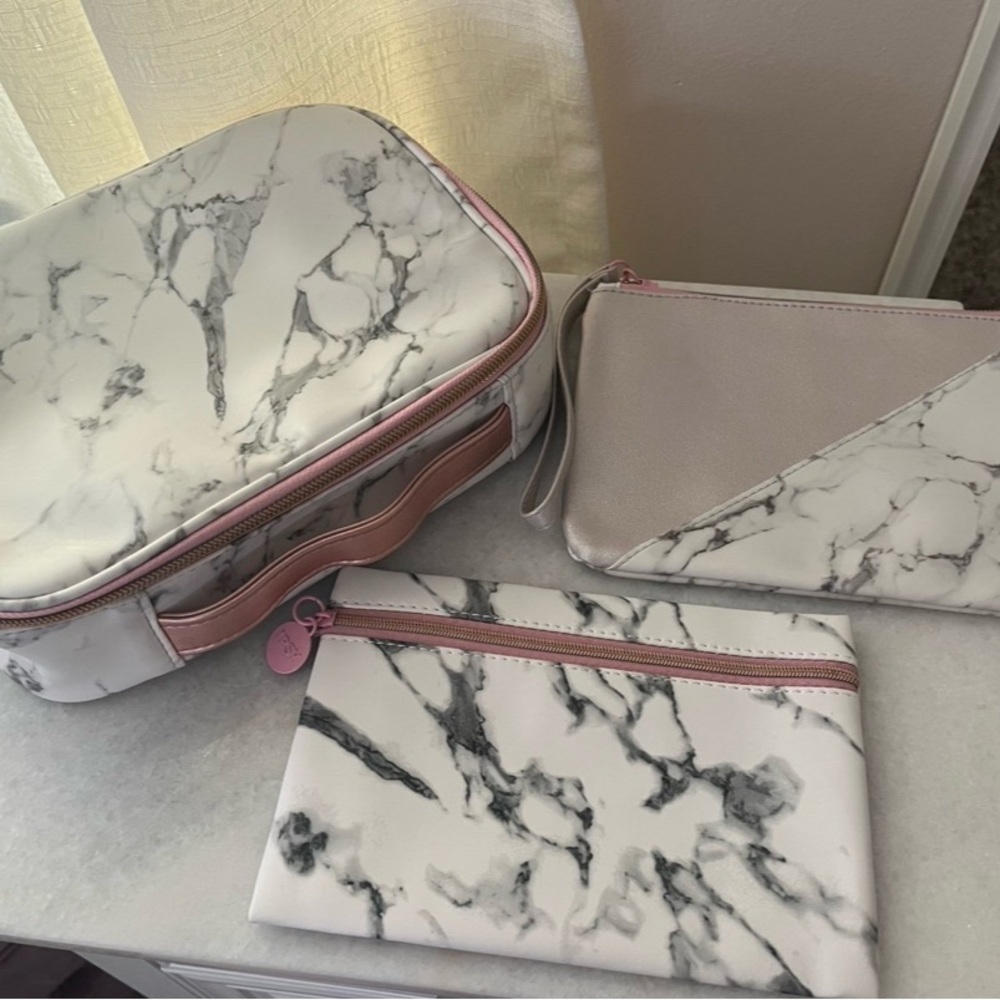 Marble Ipsy Bag & Wristlet Set